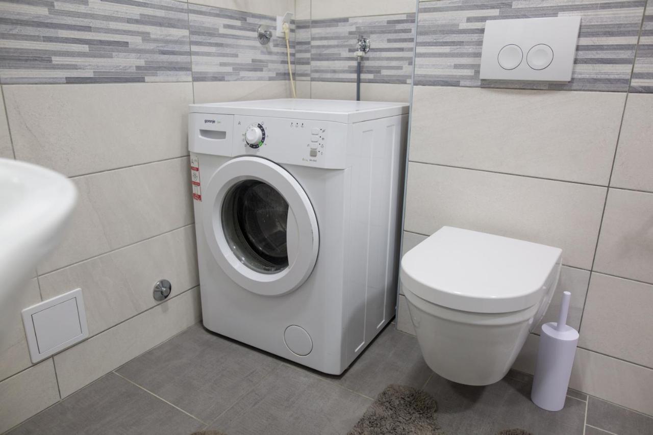 Serious Job Appartement